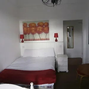 Windsor House ** Cork